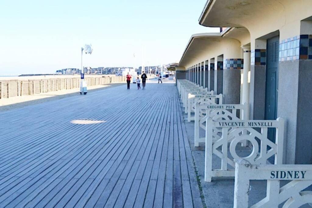 Deauville...Attitude Bagian luar foto